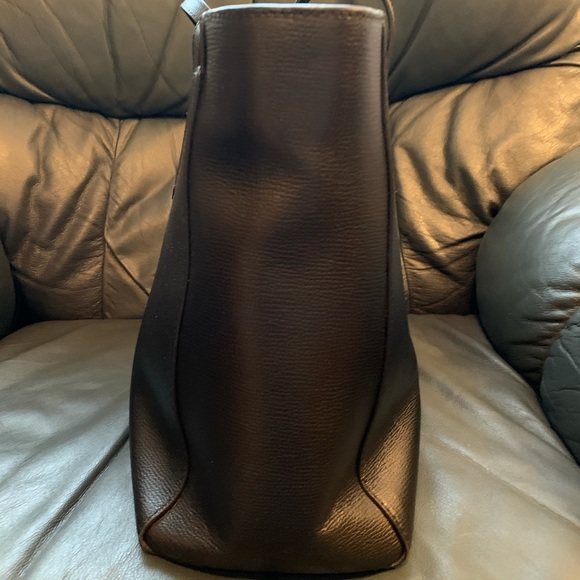 Kate Spade tote - Picture 2 of 5